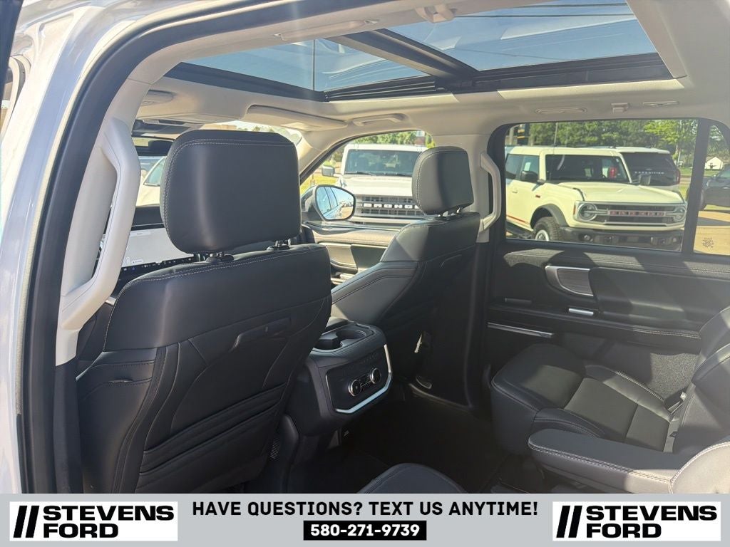 2025 Ford Expedition Platinum