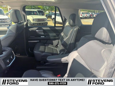 2025 Ford Expedition Platinum