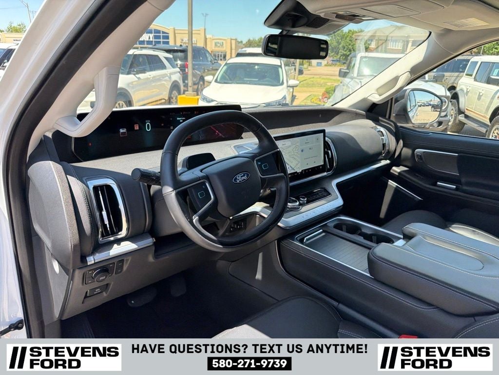 2025 Ford Expedition Platinum