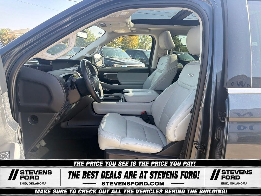 2025 Ford Expedition Platinum