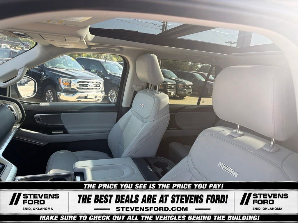 2025 Ford Expedition Platinum