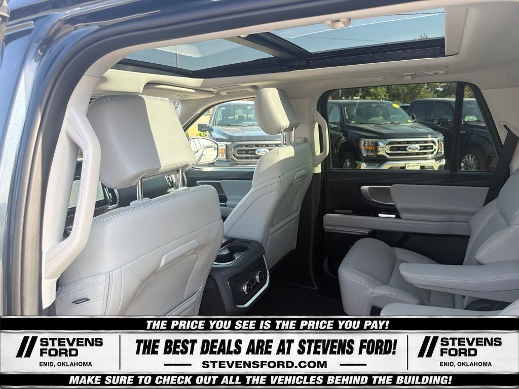 2025 Ford Expedition Platinum