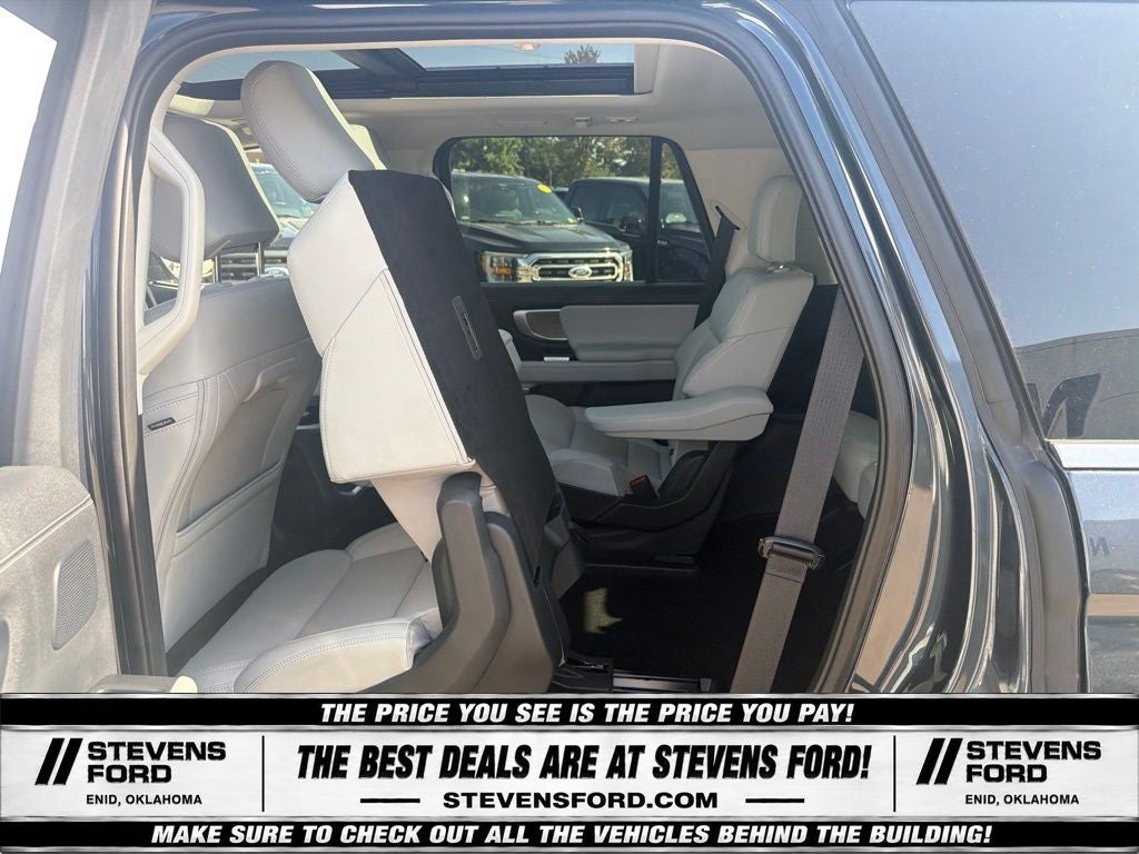 2025 Ford Expedition Platinum