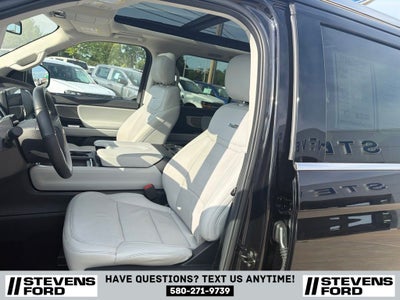2025 Ford Expedition Platinum