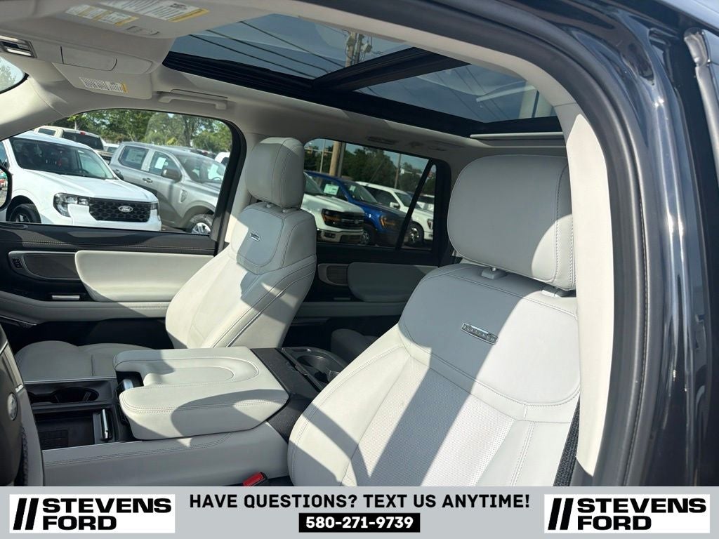 2025 Ford Expedition Platinum