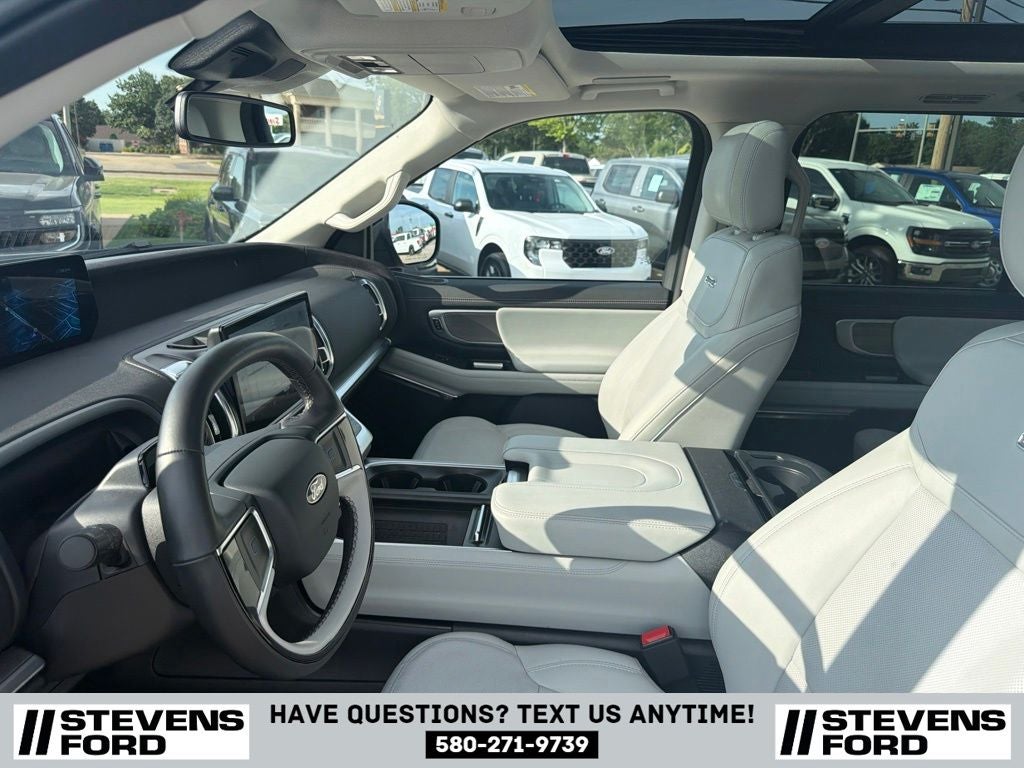 2025 Ford Expedition Platinum