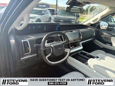 2025 Ford Expedition Platinum