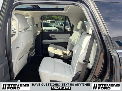 2025 Ford Expedition Platinum