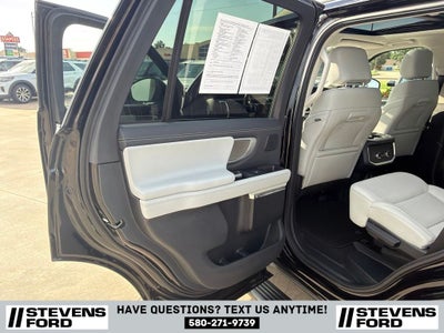 2025 Ford Expedition Platinum