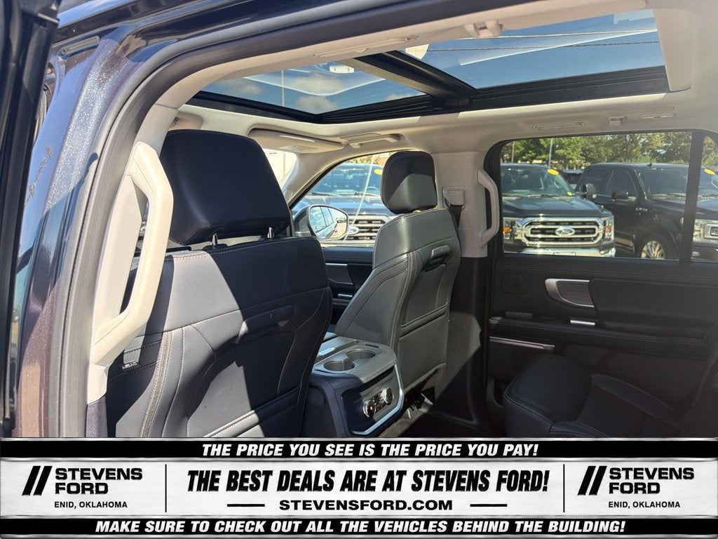 2025 Ford Expedition Platinum