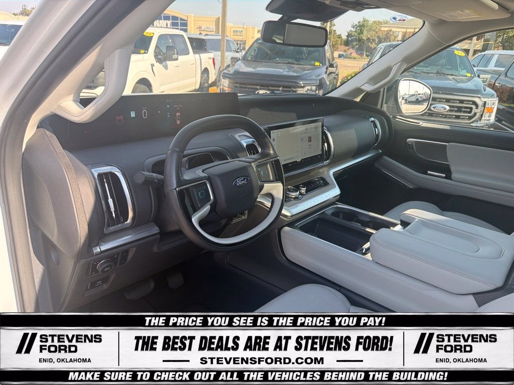 2025 Ford Expedition Platinum
