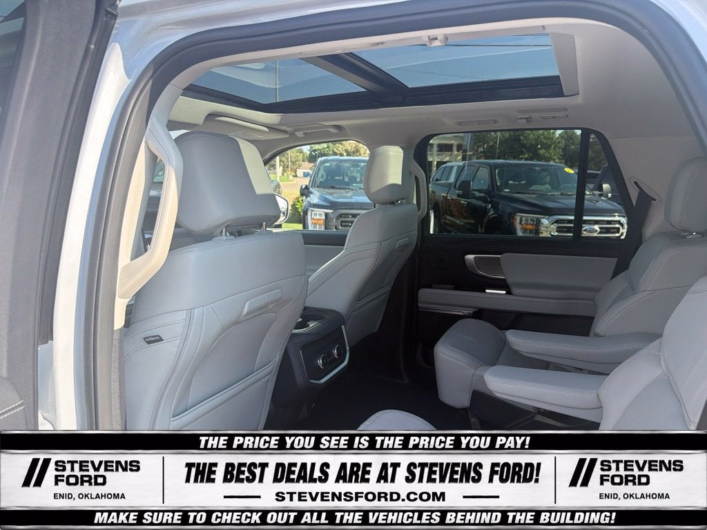 2025 Ford Expedition Platinum