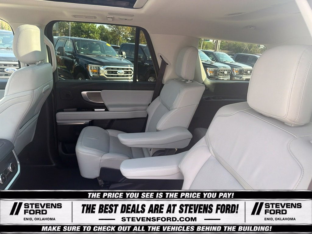 2025 Ford Expedition Platinum
