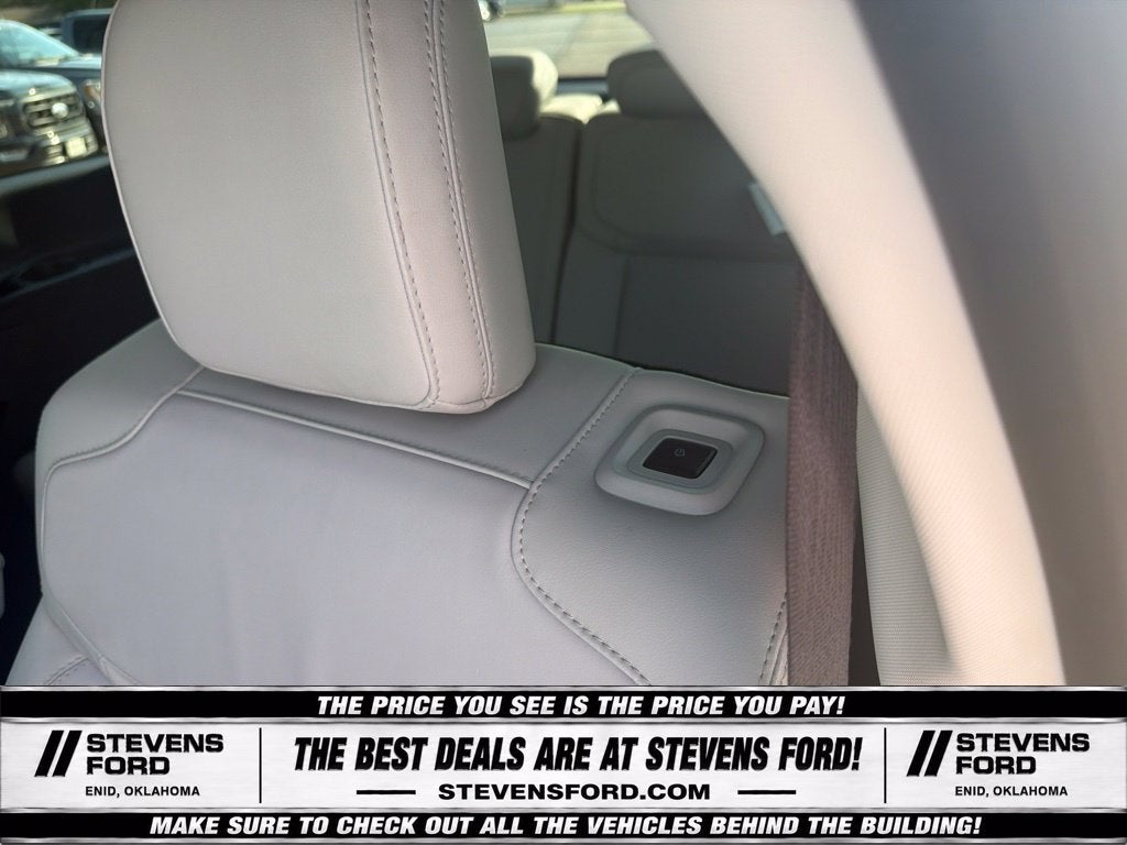 2025 Ford Expedition Platinum
