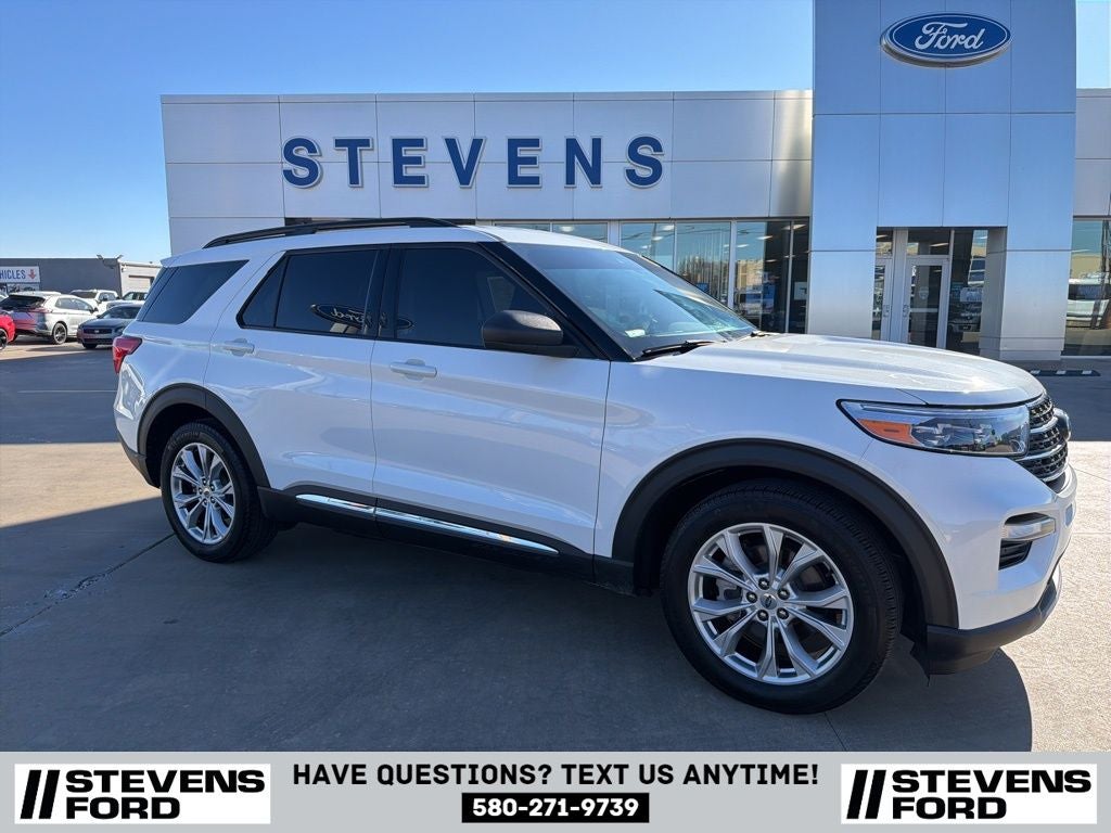 2023 Ford Explorer XLT