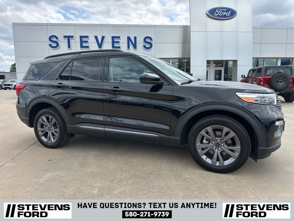 2024 Ford Explorer XLT
