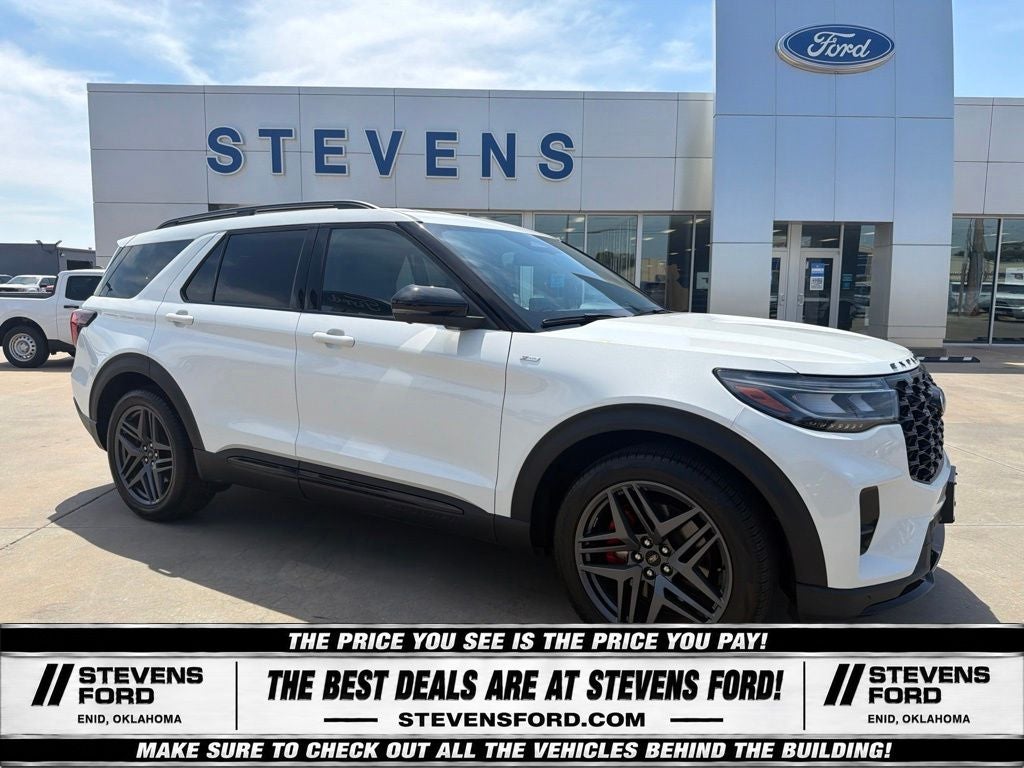2025 Ford Explorer ST-Line