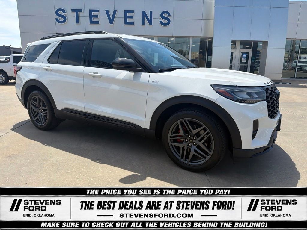 2025 Ford Explorer ST-Line