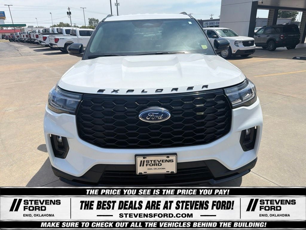 2025 Ford Explorer ST-Line