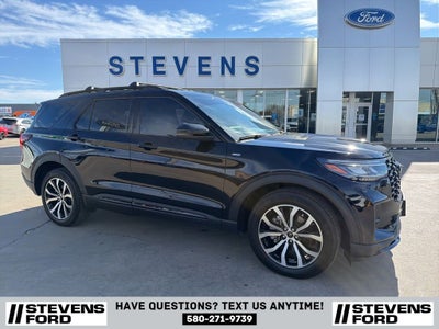 2025 Ford Explorer ST-Line