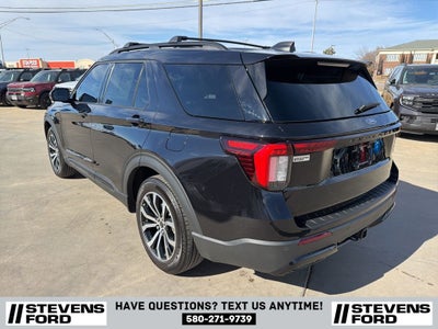 2025 Ford Explorer ST-Line
