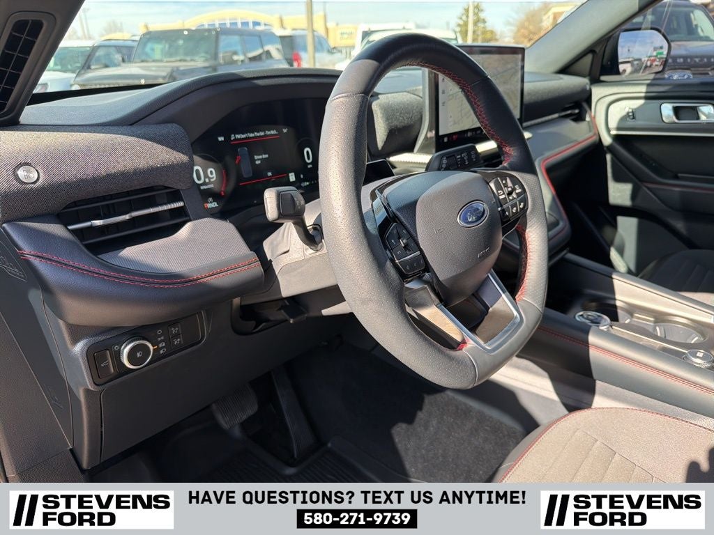 2025 Ford Explorer ST-Line