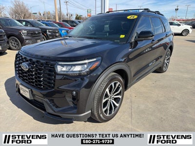 2025 Ford Explorer ST-Line