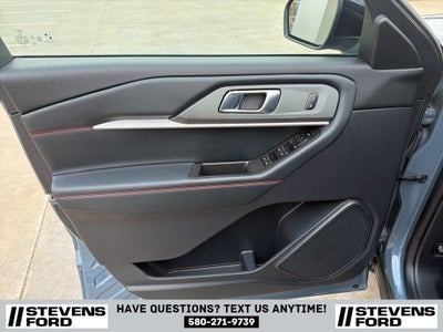 2025 Ford Explorer ST-Line