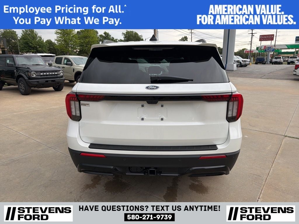 2026 Ford Explorer ST-Line