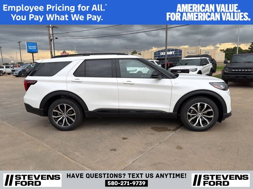2026 Ford Explorer ST-Line