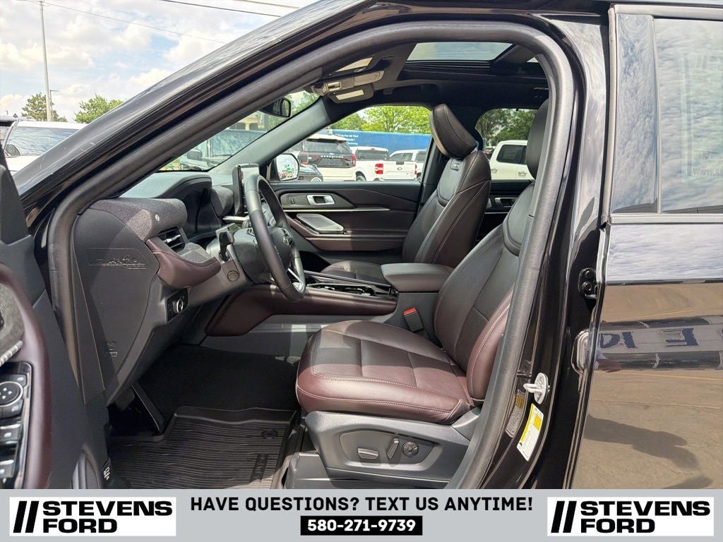 2025 Ford Explorer Platinum