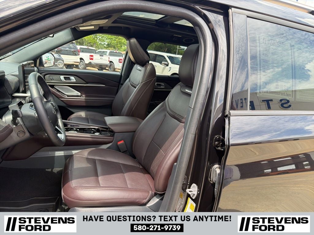2025 Ford Explorer Platinum