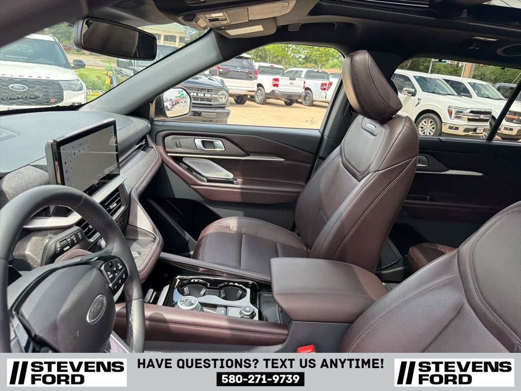 2025 Ford Explorer Platinum