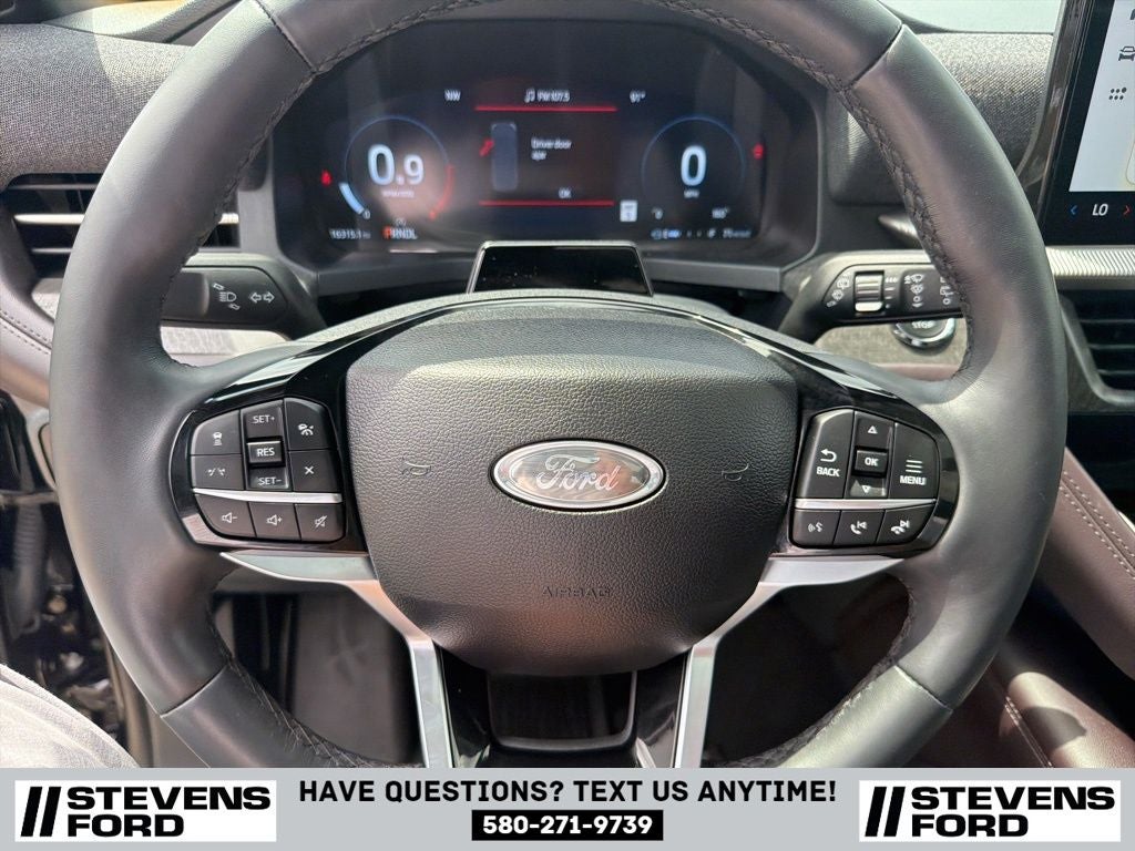 2025 Ford Explorer Platinum