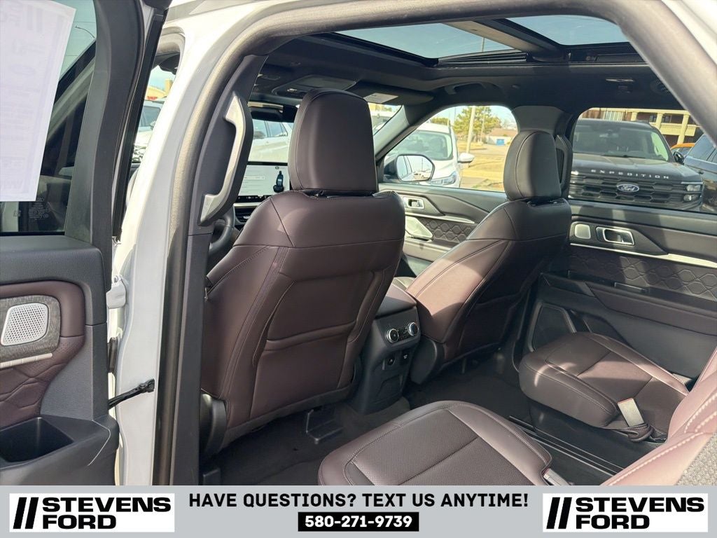 2025 Ford Explorer Platinum