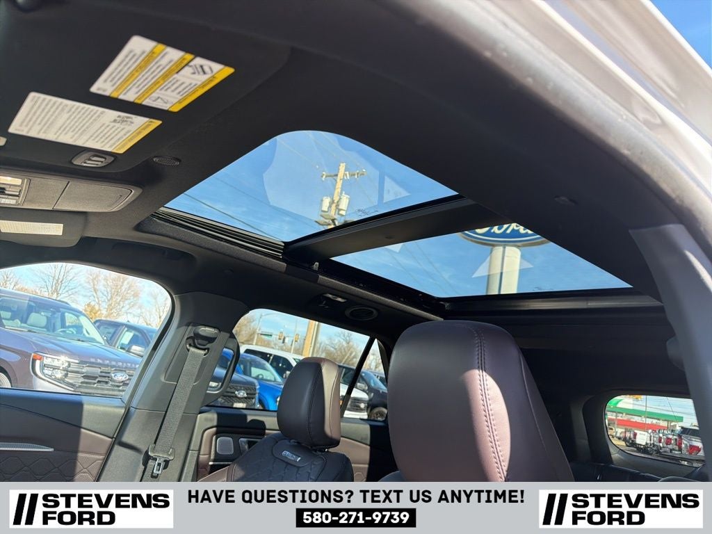 2025 Ford Explorer Platinum