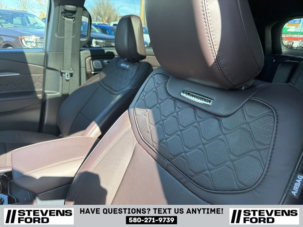 2025 Ford Explorer Platinum