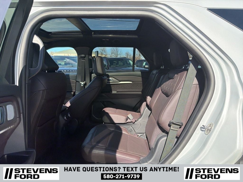 2025 Ford Explorer Platinum