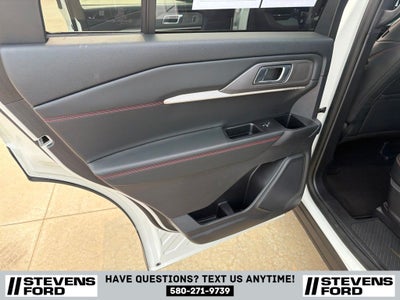 2025 Ford Explorer ST-Line
