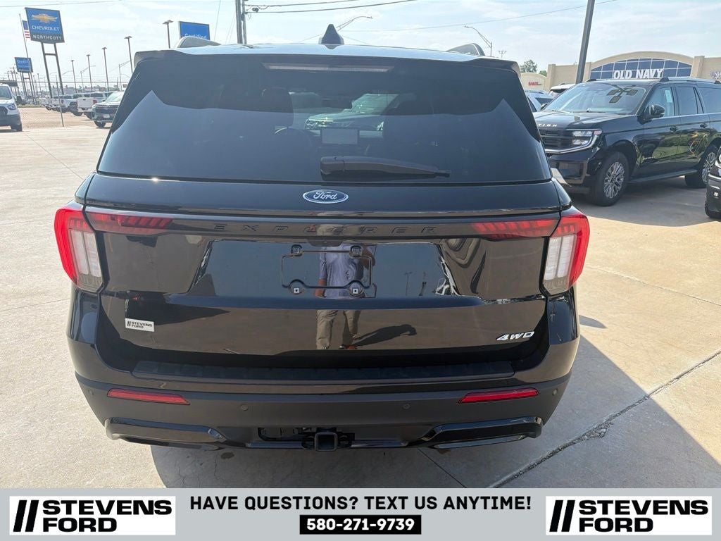 2025 Ford Explorer ST-Line