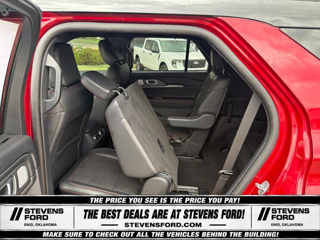2025 Ford Explorer ST