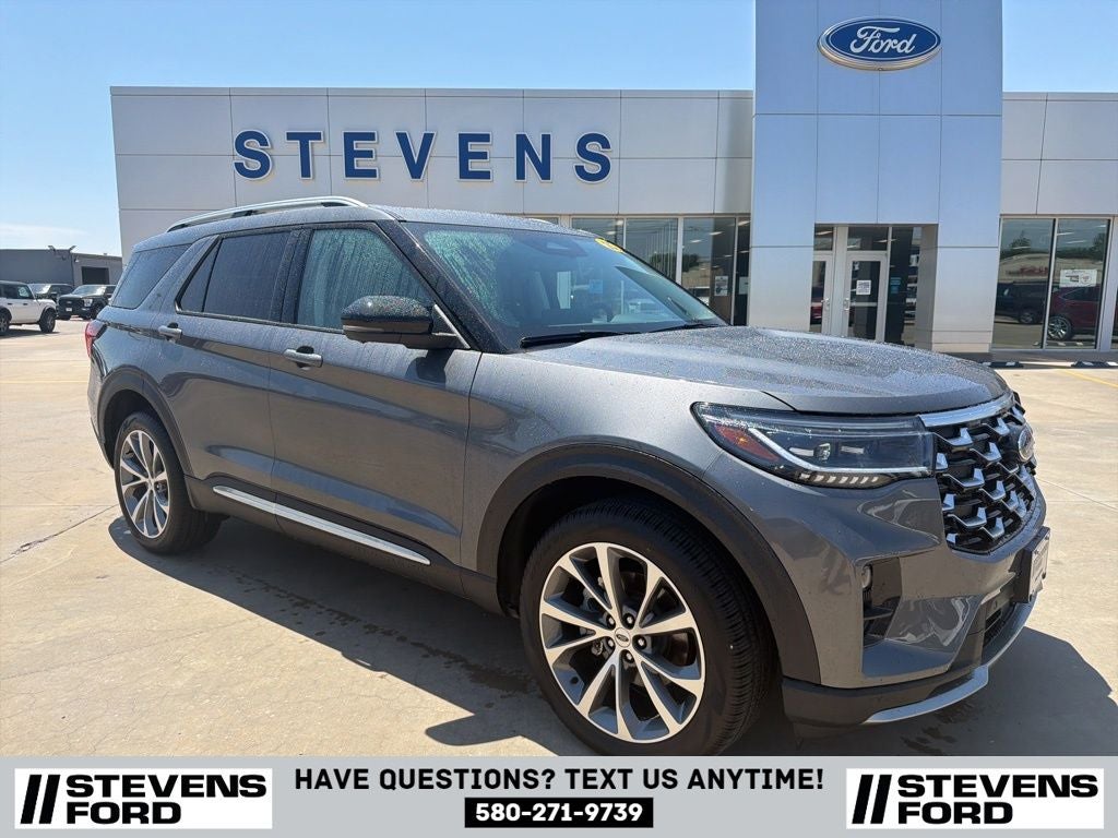 2025 Ford Explorer's photo