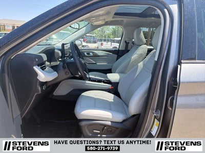 2025 Ford Explorer Platinum