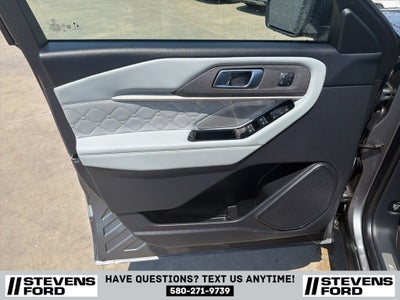 2025 Ford Explorer Platinum