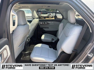 2025 Ford Explorer Platinum