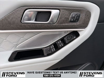 2025 Ford Explorer Platinum