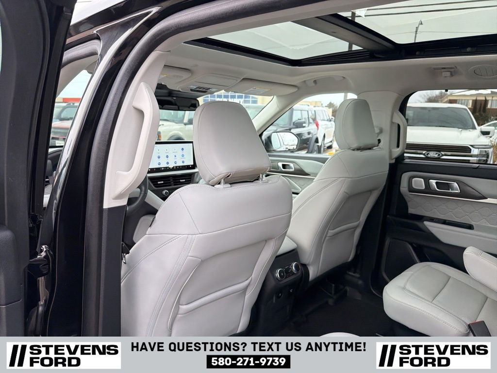 2025 Ford Explorer Platinum
