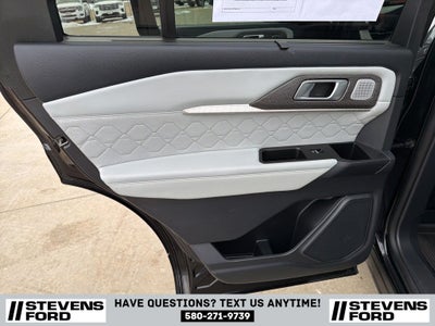 2025 Ford Explorer Platinum