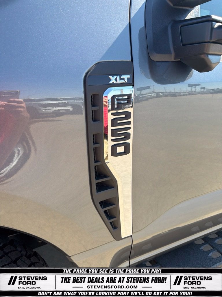 2027 Ford F-250SD XLT