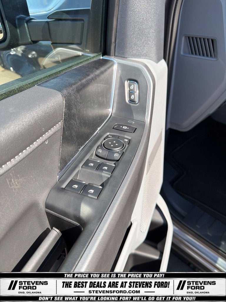 2027 Ford F-250SD XLT